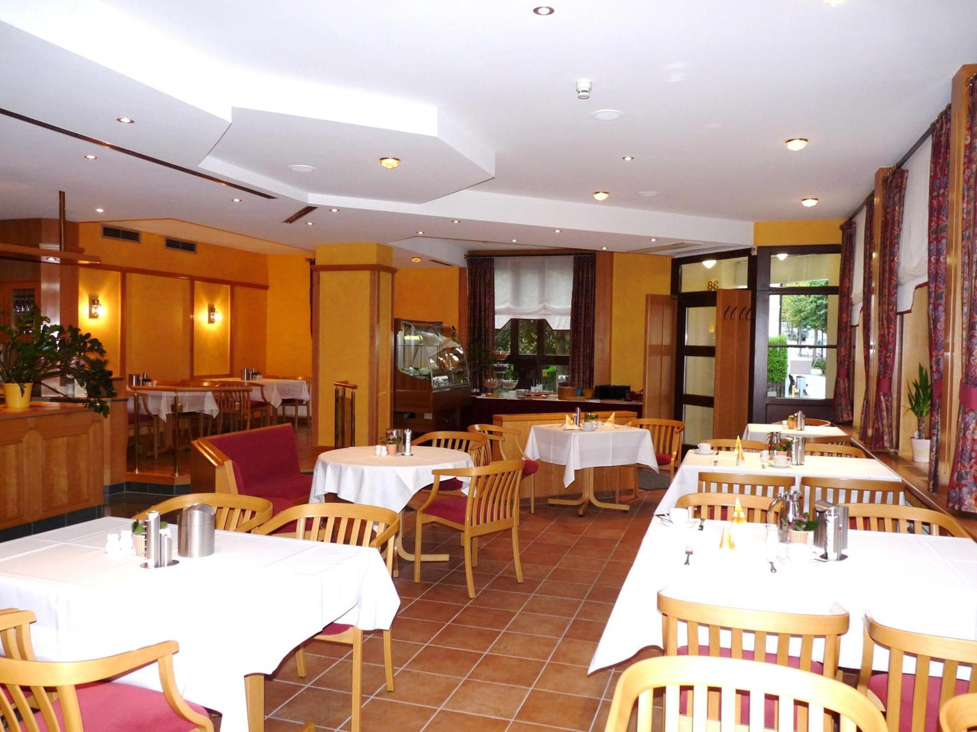 Hotel Garni "Zum Eichwerder" Templin Exterior foto